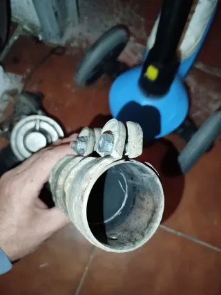 Abrazadera escape 50 mm