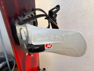 Tabla Snowboard Emery 164 con fijacion