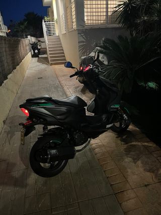 Yamaha Aerox 50 4T Scooter Negro/Gris 2018