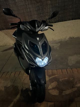 Yamaha Aerox 50 4T Scooter Negro/Gris 2018