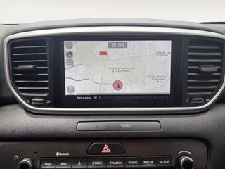 Kia Sportage 1.6 MHEV Business 4x4 100 kW (136 CV)