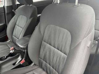 Kia Sportage 1.6 MHEV Business 4x4 100 kW (136 CV)