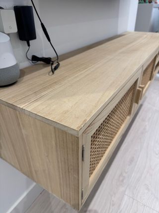 Mueble TV Ratan y Madera Flotante