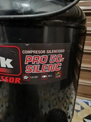 Compresor de Aire 50L Silencioso