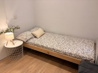 Cama individual de madera