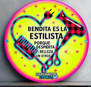 Peluquera unixes cortes pestañas tinte mechas mas