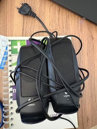 Altavoces Logitech Negros