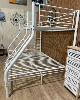 Litera matrimonial metálica blanca