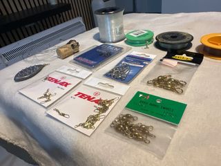Kit accessori pesca: Emerilloni, fili e piombo