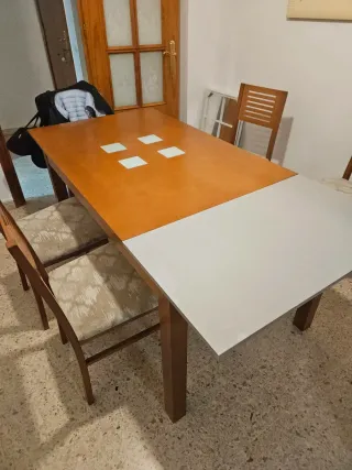 Mesa de comedor y 6 sillas