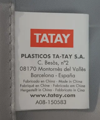 Cortina de baño gris con ganchos. Incluye barra.