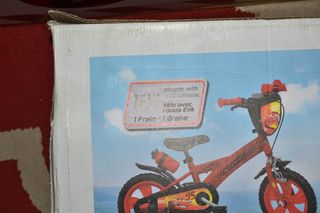 Bicicleta A.T.L.A.S. de 12 pulgadas diseño Cars