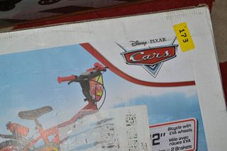 Bicicleta A.T.L.A.S. de 12 pulgadas diseño Cars