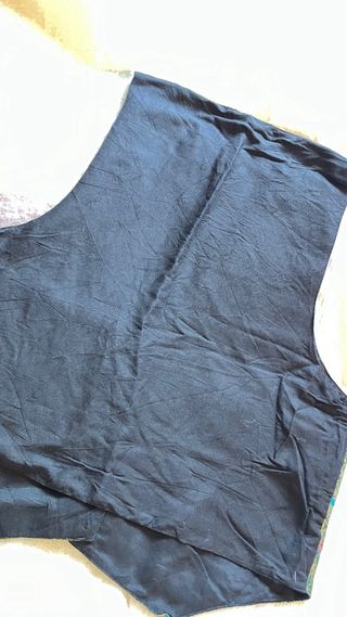 Chaleco vintage adamascado dorado y verde