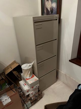 Archivador metálico en perfecto estado