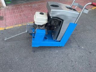 Cortadora de asfalto y hormigón
