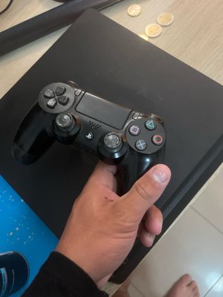 Consola Play 4 Con extras