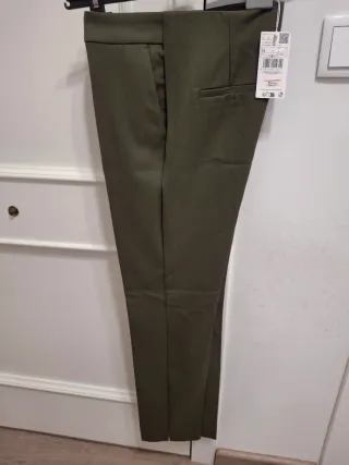 Pantalón Mango Verde Oliva Talla S