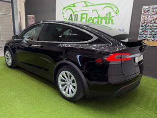 Tesla Model X Long Range Raven 6 Plazas