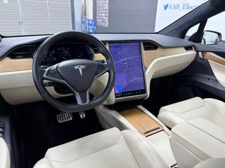 Tesla Model X Long Range Raven 6 Plazas