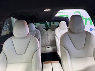 Tesla Model X Long Range Raven 6 Plazas