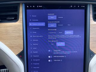 Tesla Model X Long Range Raven 6 Plazas