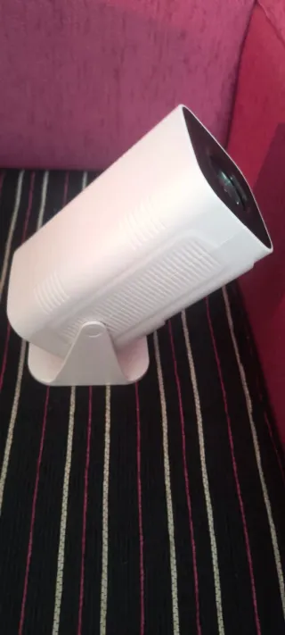Proyector Portátil con Mando