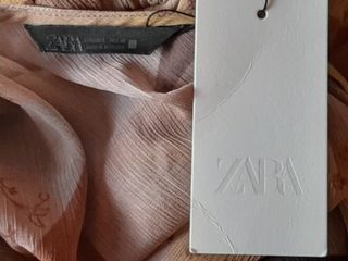 Vestido Zara manga larga con cinturón
