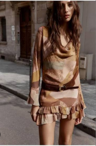 Vestido Zara manga larga con cinturón