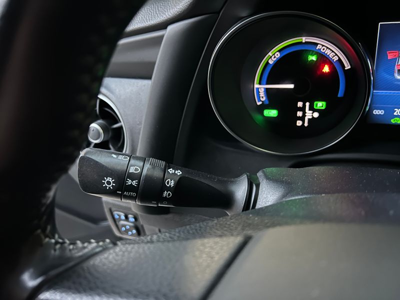 Toyota Auris Hybrid Touring Sports 2018 foto 16