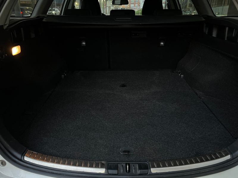 Toyota Auris Hybrid Touring Sports 2018 foto 12