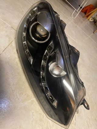 Vw Golf VI faros R10  Negro