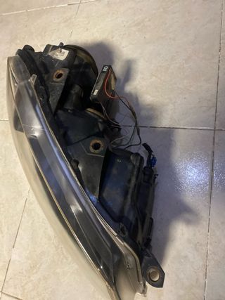 Vw Golf VI faros R10  Negro