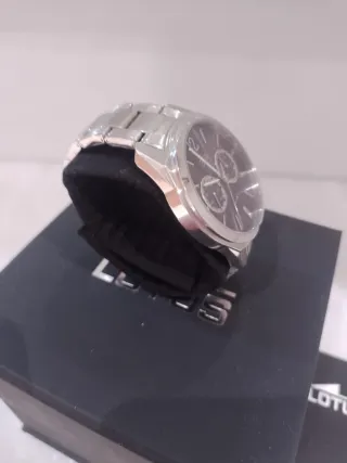 Reloj Lotus Hombre azul marino y Plateado.
