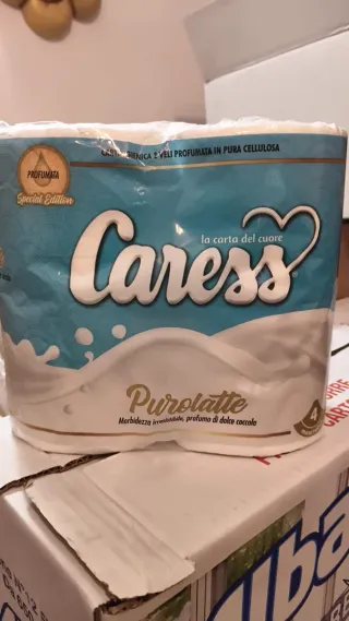 Set 4 conf Carta Igienica Profumata Caress