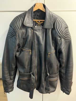 Chupa de cuero auténtica motera XXL