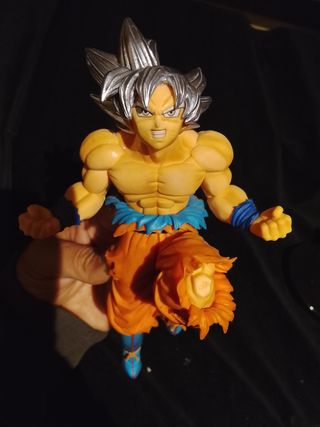 Figura Goku Ultra Instinto Ichiban Kuji A