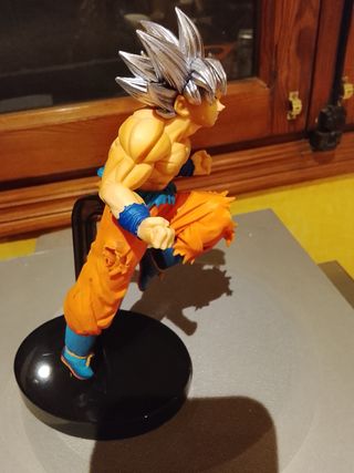 Figura Goku Ultra Instinto Ichiban Kuji A