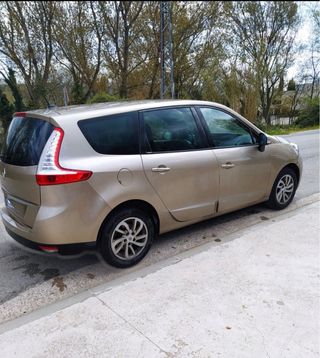 Renault Grand Scenic 2014