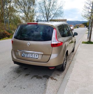 Renault Grand Scenic 2014