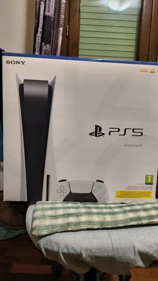 Playstation 5 + 2 Dualsense