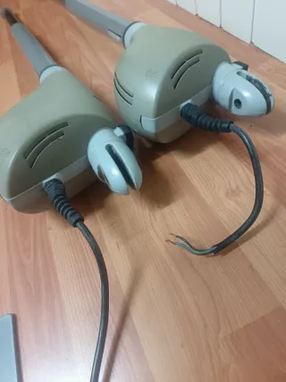 2 Brazos Electromecánicos Puerta Garaje batientes