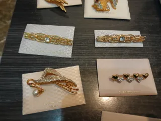 Lote de broches dorados