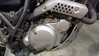 Yamaha XT600E Azul/Blanco