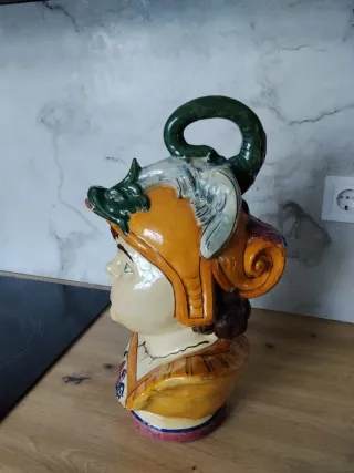 Botijo de cerámica con figura de pato