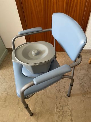 Silla Inodoro Poco Uso