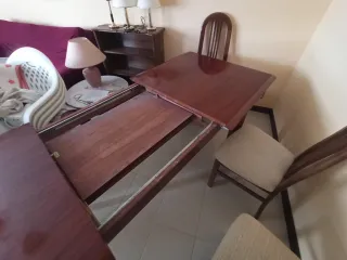 Mesa de comedor de madera extensible