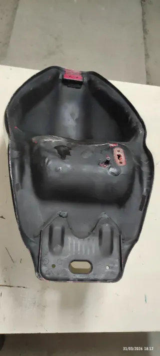 Depósito Yamaha XJ 600 Diversión.