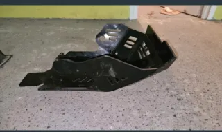 Cubre cárter AXP Racing tenere 700