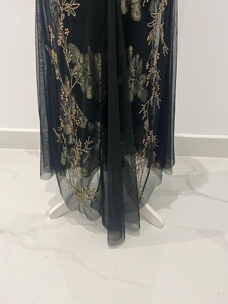 Vestido de fiesta negro y dorado